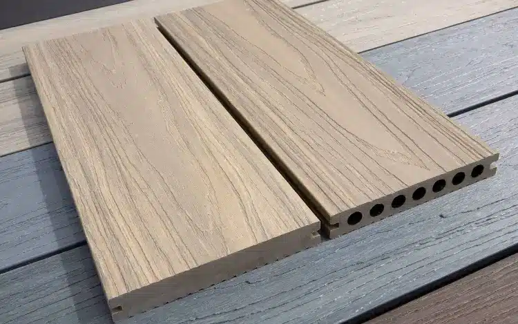 Lightweight hollow wpc decking