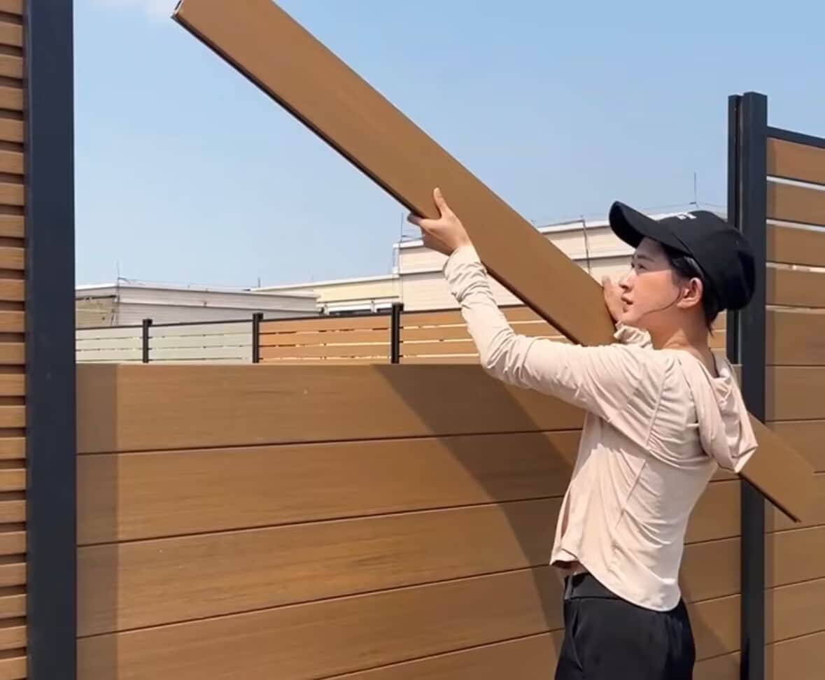 Install the wpc fence