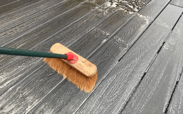 Clean WPC deck texture with a soft brush