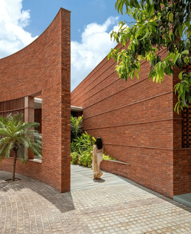 Brick veneer exterior wall