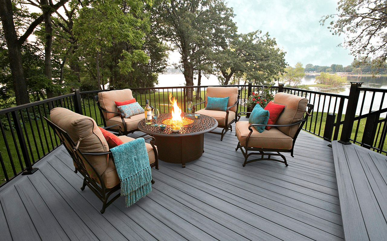 Image of a deck railing in the villa