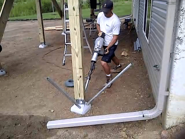 Diamond pier deck footings at work