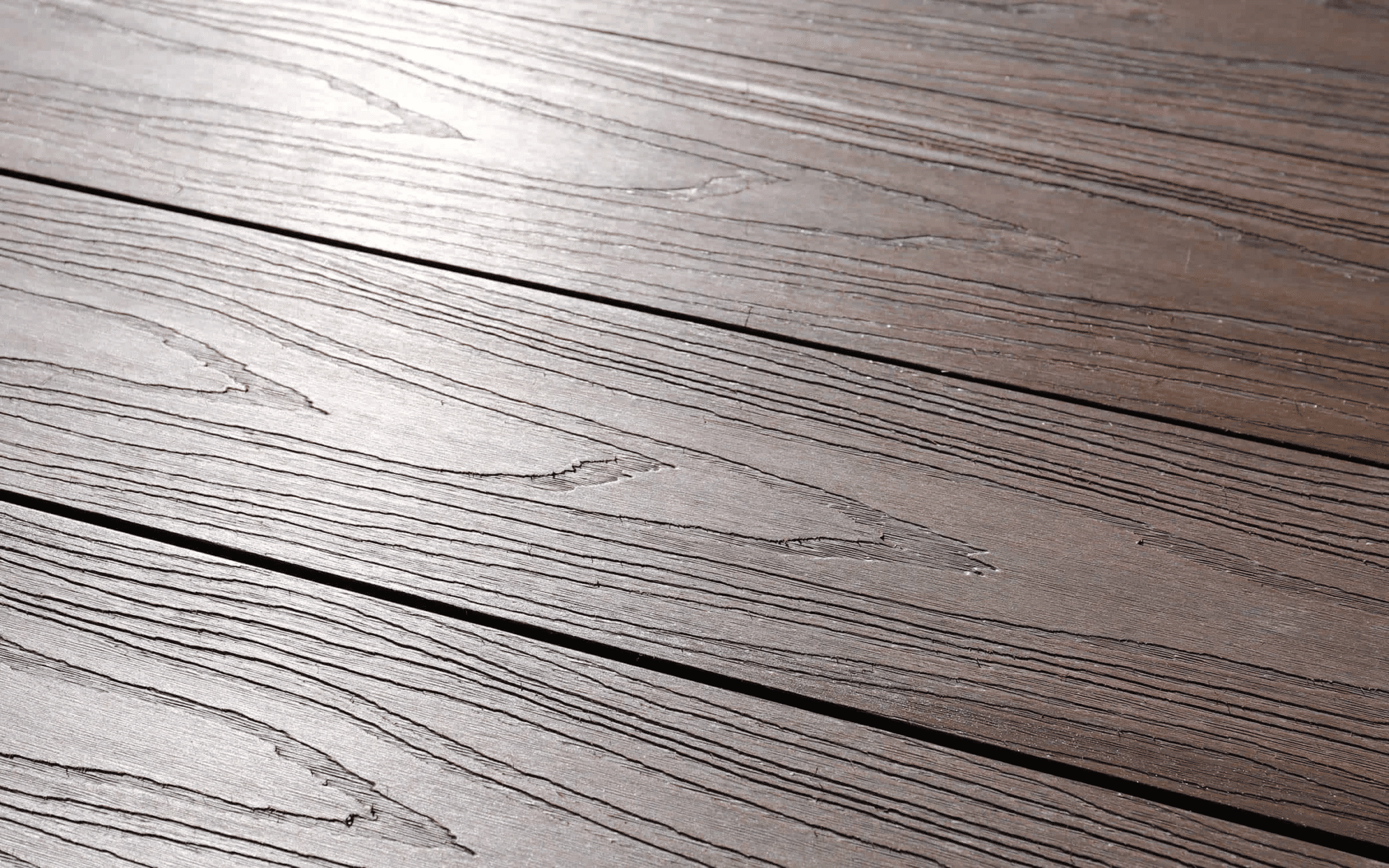 Fade resistant composite decking